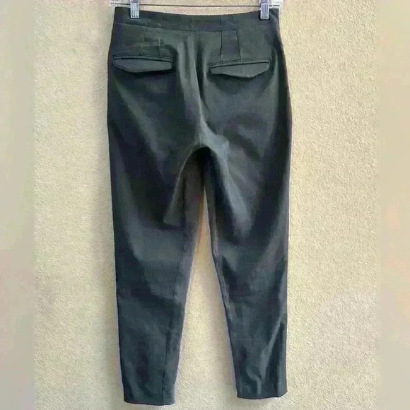 Lululemon “& Go City Trek Cropped Trouser” In Fatigue Green size 2 EUC!– - Picture 4 of 9